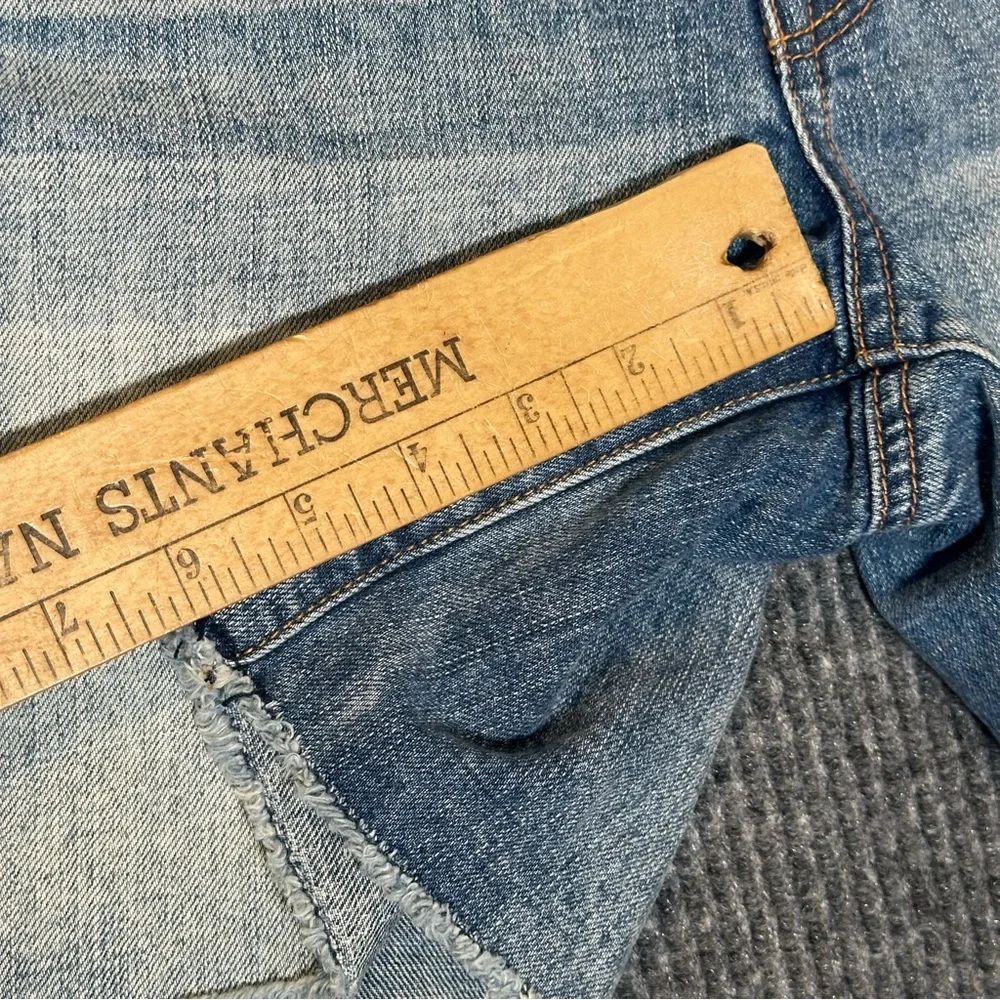 American Eagle Women's 16 Denim Blue Jean Shorts Cutoff Distressed AE Mid Rise - Picture 10 of 11